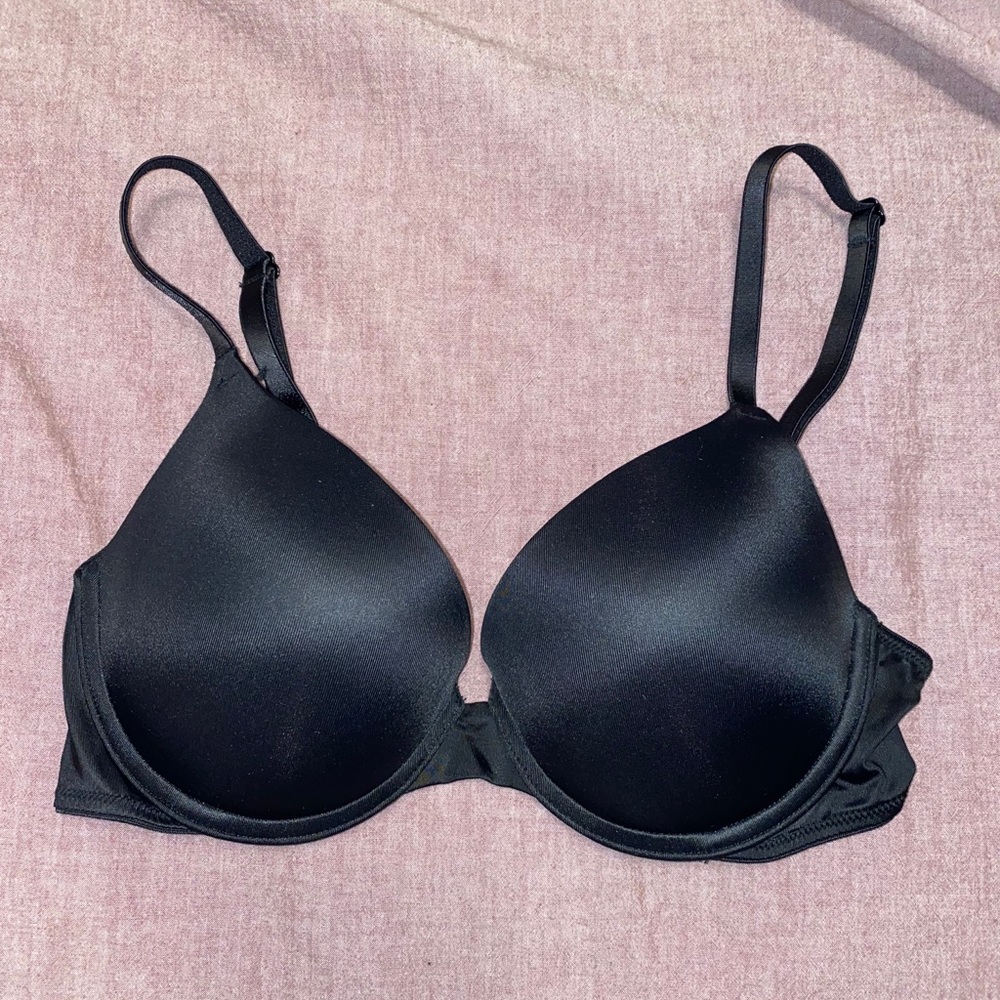 Victoria’s Secret Wear Everywhere Push-Up Bra